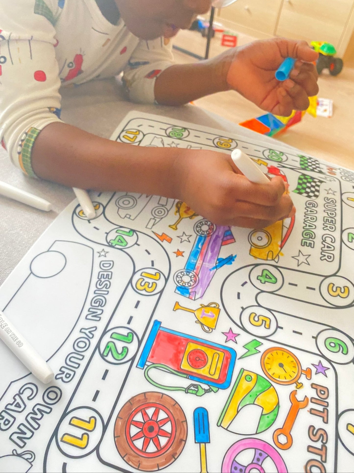 Turbo Race Track Mat – Reusable, Mess-Free Racing Fun for Kids
